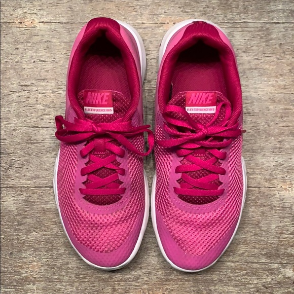 Nike Other - Girls Nike flex size 5Y